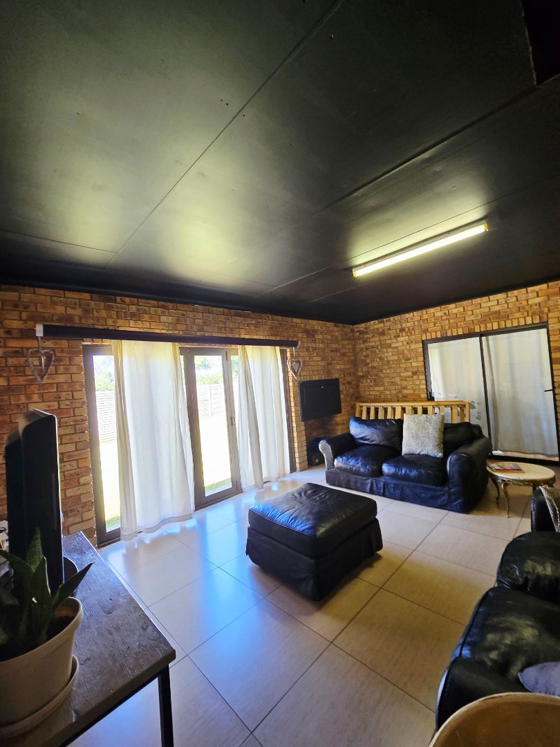 2 Bedroom Property for Sale in Adamayview North West